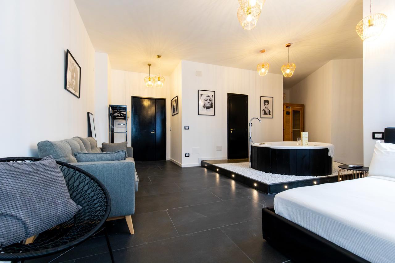 Muni Boutique Flat By Babylon Stay Napoli Eksteriør bilde