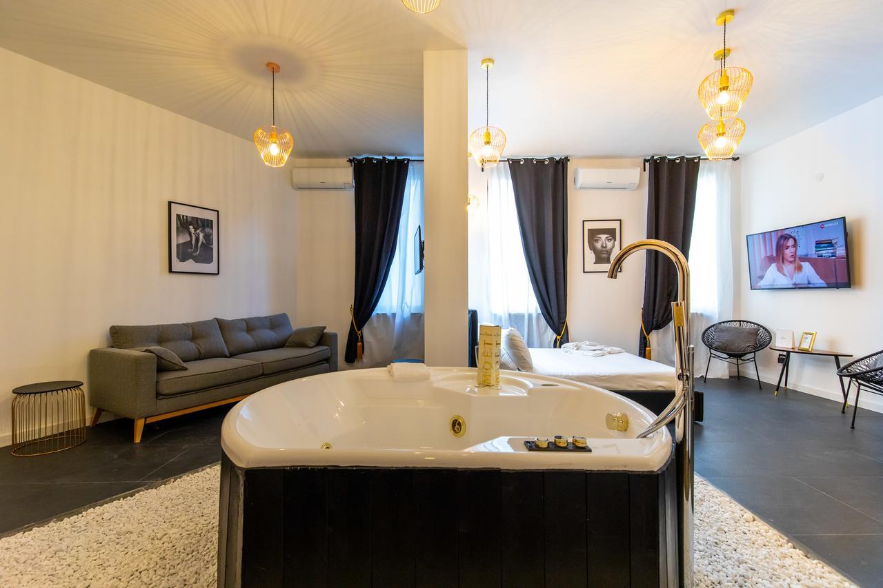 Muni Boutique Flat By Babylon Stay Napoli Eksteriør bilde